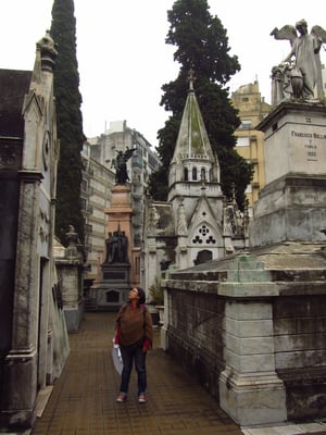 Auf dem Cementario de la Recoleta.