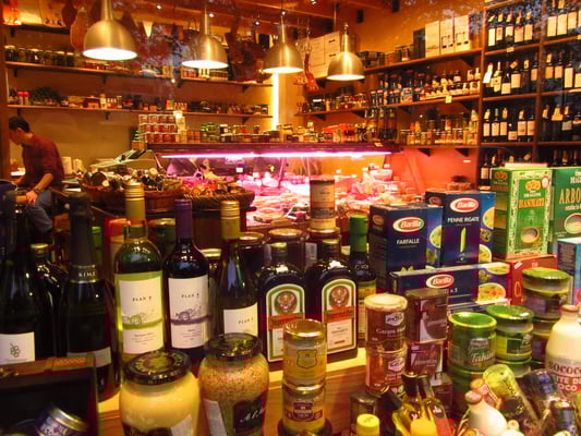Delikatessenladen. Es gibt viele davon in Buenos Aires. Leider nicht billig, aber wo sind diese Läden schon billig.
