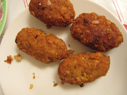 Tempe-Frikadellen, wahre Proteingranaten und Fettbomben.