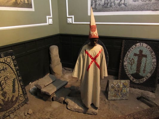 Viel schreckliche Geschichte im  Museum für Inquisition.