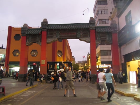 Welcome to Barrio Chino/China Town.