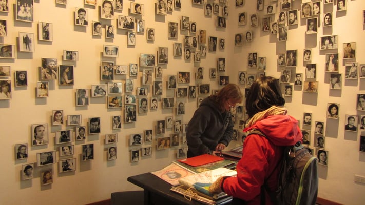 Viele Menschen sind während dieser Schreckenszeit verschwunden, die meisten davon gestorben.