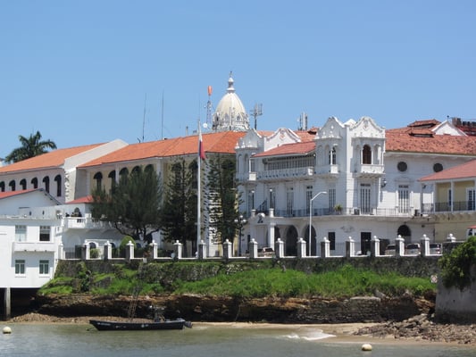 Alter Präsidentenpalast. (Casco Antiguo)