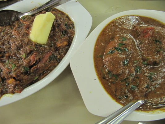 Dreckig aber hammerschmackhaft. Butterchicken & Chickencurry. Kein Wunder wenn man da dick wird!