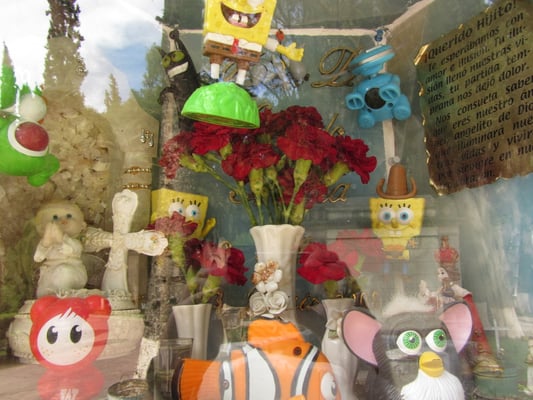 Urnengrab eines verstorbenen Kindes.