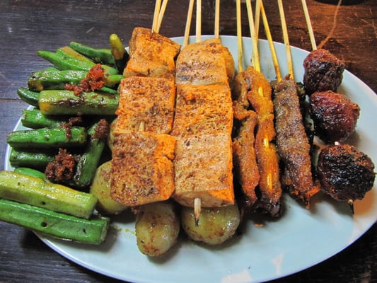 Gegrilltes Allerei nach chinesischen Kunst. Weltmeisterlich.