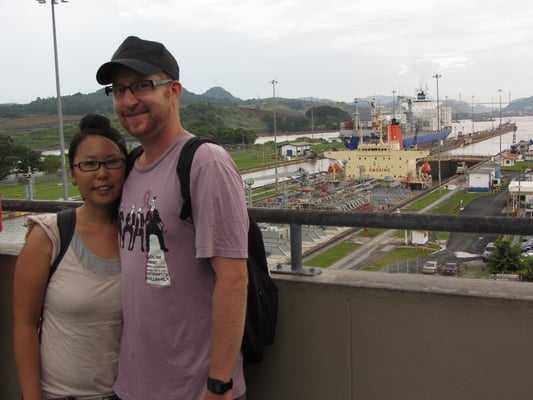 Das Team und die Schleuse.