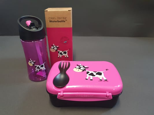 Carl Oscar mit Kuhmotiv