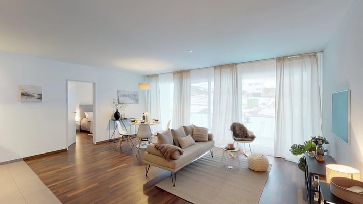 Geräumiger, heller Wohn- und Essbereich