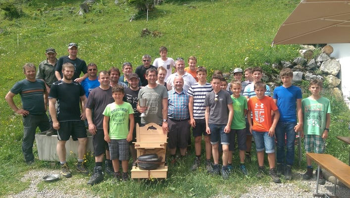 Die versammelte Fischergruppe nach einem wunderschönen Tag.