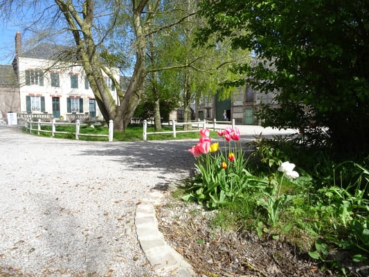  parking Ferme relais de la Baie de somme-hébergement-gîte de groupe-centre équestre chevaux Henson-mer-campagne-le Crotoy-Saint Valéry sur Somme-balades cheval-
