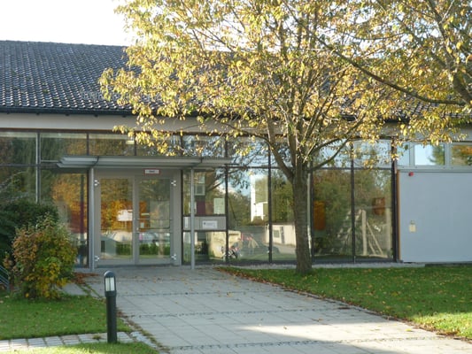 Sonderförderzentrum Landsberg am Lech - Sanierung sowie Einbau Mediensäulen und einer Aufzugsanlage, teilweise LED-Beleuchtung