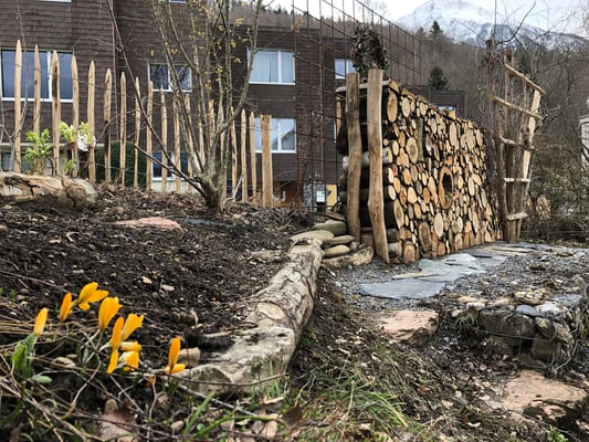 Sichtschutz aus Rundholz