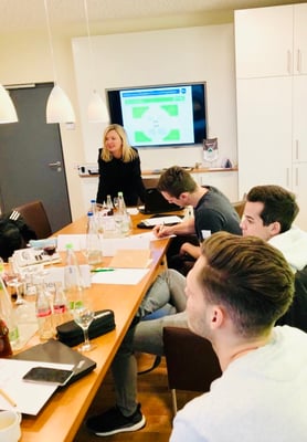 Nebenberufliche Dozentin, Bettina Miserre, für die Steinbeis Universität: Agile Methoden & OE, Masterclass