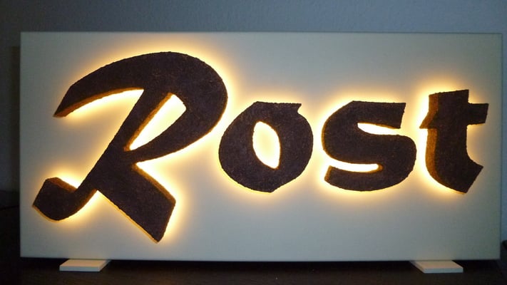 Beispiel - Rückleuchter (Vollacrylglas-LED-Buchstaben) mit Rostpatina