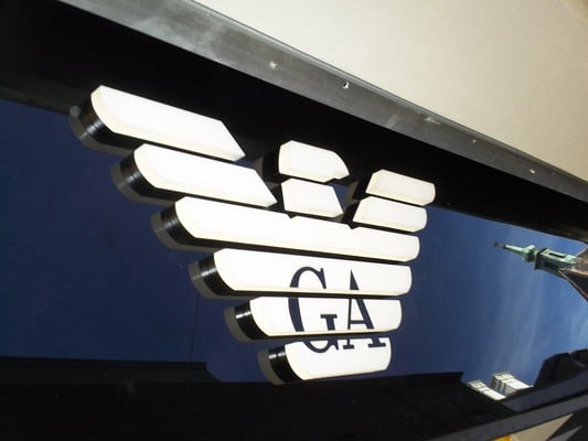 Beispiel - Frontleuchter (Vollacrylglas-LED-Buchstaben)