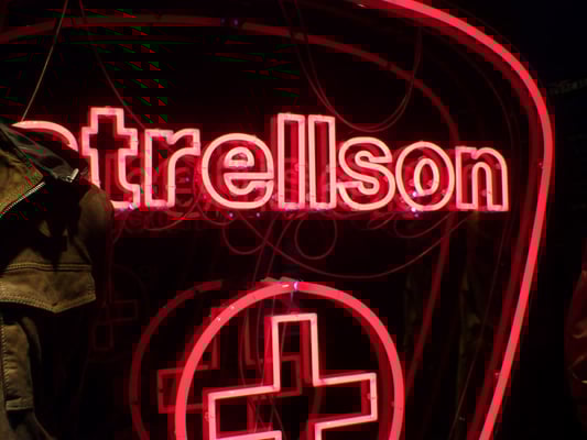 Strellson, Düsseldorf | Neonleuchtlogos