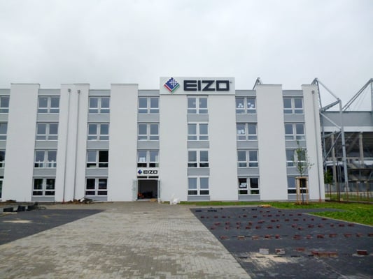 EIZO, Mönchengladbach | Neue Außenwerbung der Europa-Zentrale