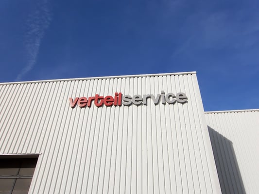 Einzelbuchstaben im Profil 1 (unbeleuchtet, wahlweise mit oder ohne Rückwand) / (Verteilservice, Neuss)