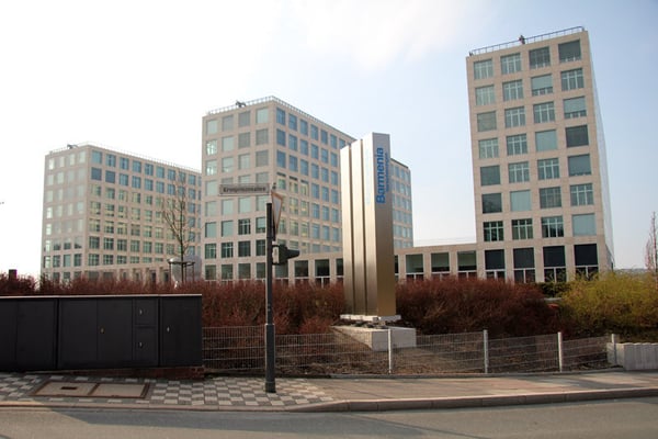 Barmenia Versicherungen, Wuppertal | Pylon aus Edelstahlblech, 5,0 m hoch