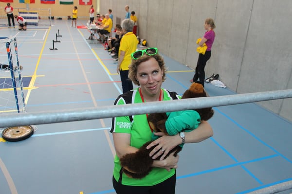 Vize-Coach Daniela mit Maskottchen