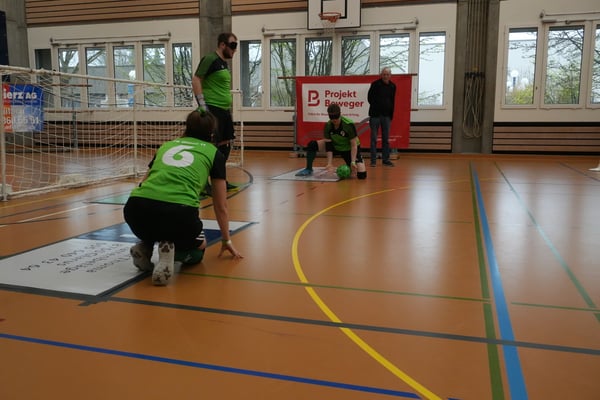 Pass von Gianni zu Ramona