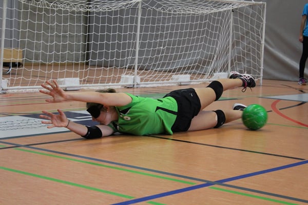 Larissa in der Abwehr