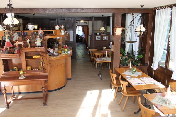 Waldschenke Sankt Niklaus - Restaurant «au Provencal», 2564 Bellmund