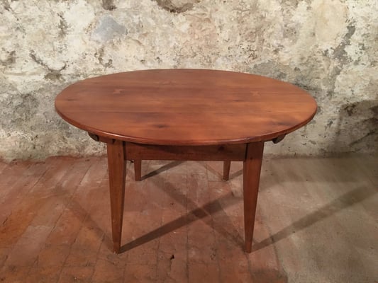 Kirscbaumtisch mit Schublade, Ø 127cm, H: 76.5cm