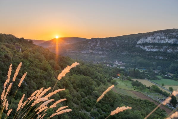 vallée du Célé un soir d'été ; crédits : L.BERTON