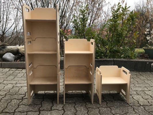 Stapelstühle gestapelt