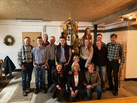 Hof Meyer Oldendorf, Familie und Team