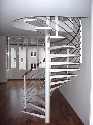metallisch 21 Spindeltreppe mit Parkett Stufen