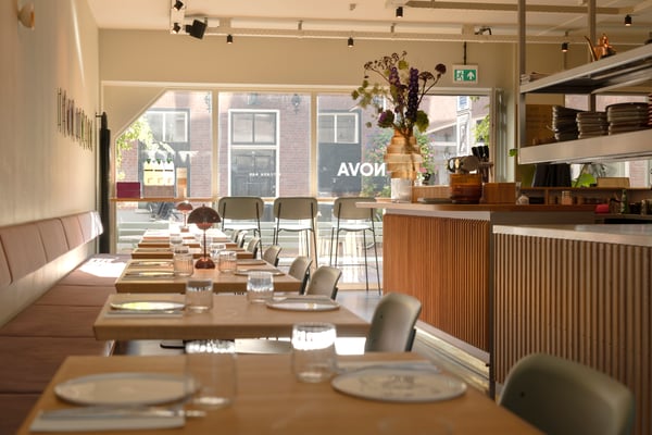 Restaurant aanzicht van NOVA Kitchen & Bar in Eindhoven door Jordy Leenders van Axis Studio.