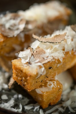 Close-up macro van gerecht in restaurant NOVA Kitchen & Bar in Eindhoven door Jordy Leenders van Axis Studio.