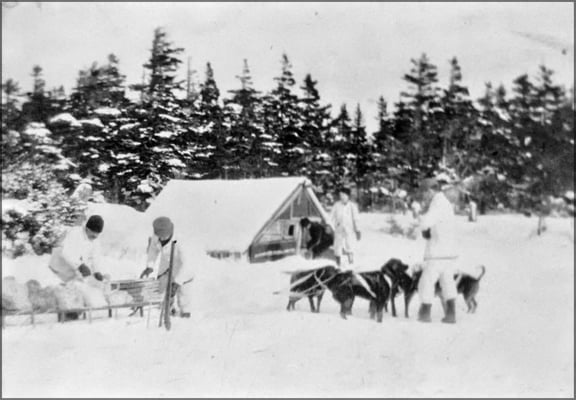 Exploration de l'île vers 1903