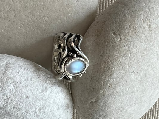 Pièce No 2023-102, bague argent avec Pierre de Lune