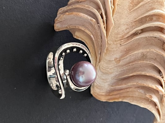 Pièce No B2022-102,En argent 925 avec perle des mers du sud rose et , 7x diamant rose naturel en chute 0.08 ct