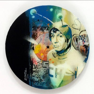 Discos de vinilo pintados en acrílico con acabado en resina / DISPONIBLE