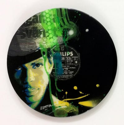 Discos de vinilo pintados en acrílico con acabado en resina / DISPONIBLE