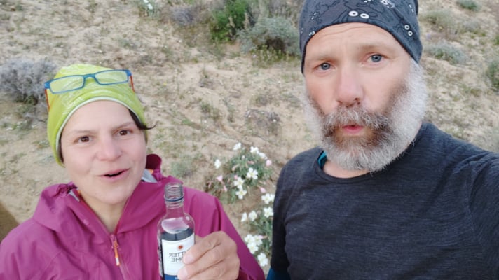 Punkt 20 Uhr: Ein Prost auf Patricia, dem Geburtstagdkind