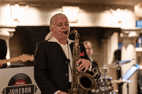 Alma Cilurzo Jazzsängerin mit Jazz Band Pocket Jukebox Lenk Jazztage Lenkerhof Peter Wespi