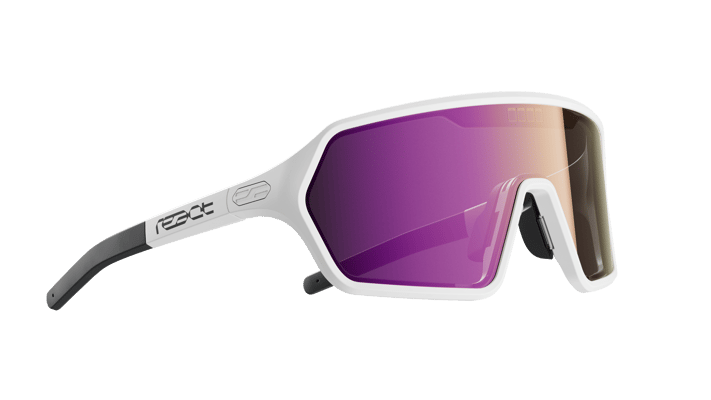 react Rev nova-white *