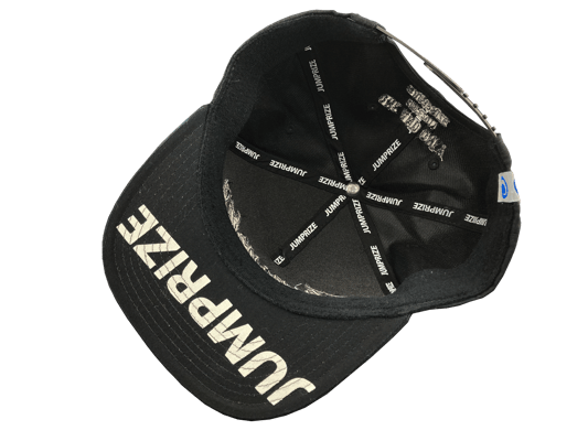 ツバ裏にオリジナルパイピング