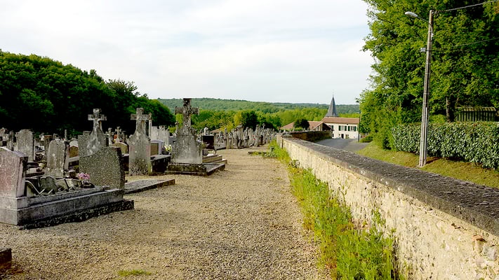 Enherbement et fleurissement du cimetière