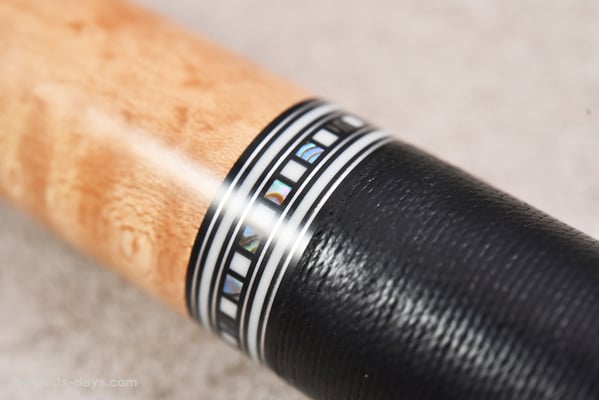 HOWハイパーＸシャフト BD〉新シャフト『ハイパーX』搭載。『HOW Cue』（ハオキュー）の『PRO