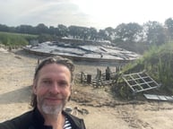 Sven vor dem Fundament