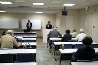 総会で香田理事長のあいさつ