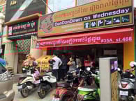 ドンドンダウンのビジネスは海外へも広がり始めている。写真はカンボジアの店舗。