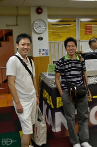 写真3　左から、村山さん・榊原選手